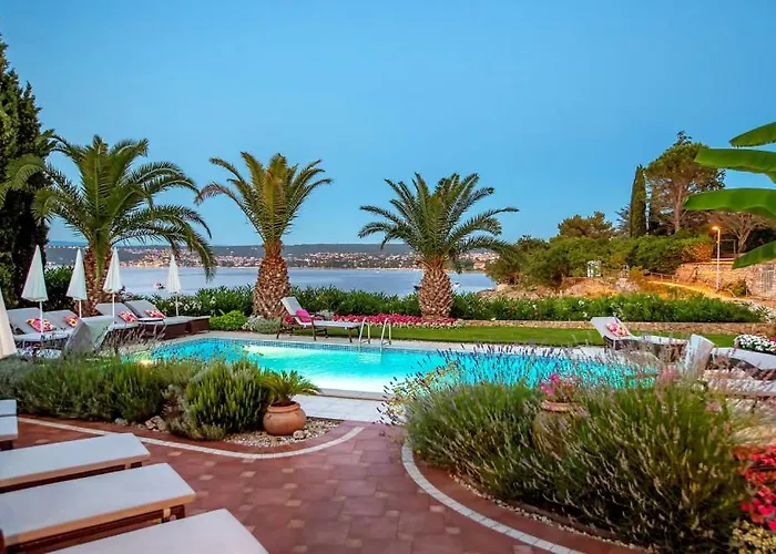 Palace Clara 1 Island Krk By Διαμέρισμα *